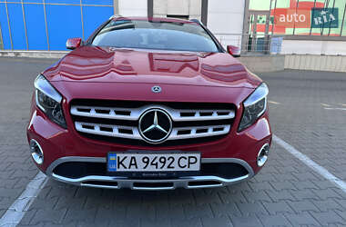 Внедорожник / Кроссовер Mercedes-Benz GLA-Class 2017 в Киеве