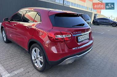Внедорожник / Кроссовер Mercedes-Benz GLA-Class 2017 в 