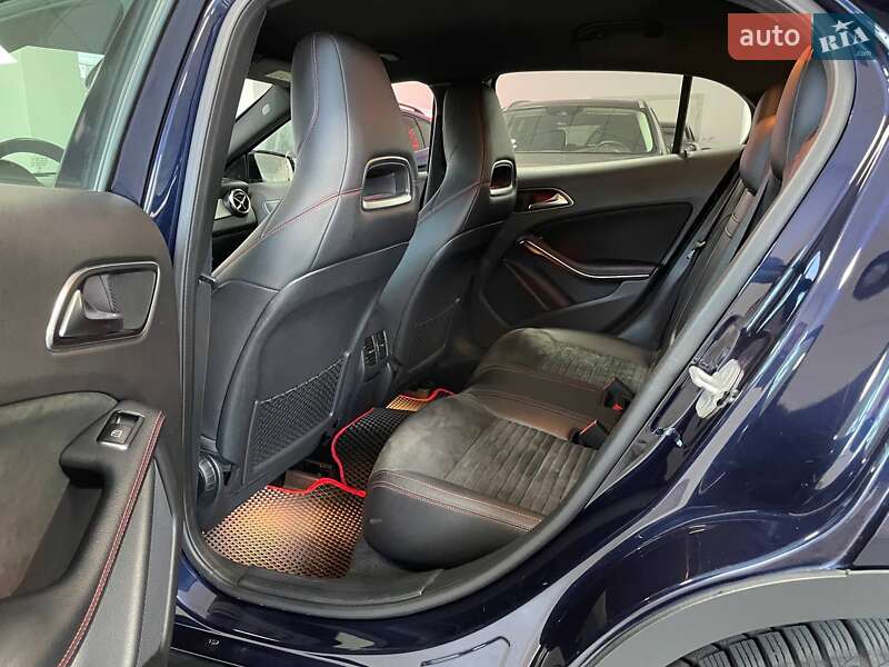 Внедорожник / Кроссовер Mercedes-Benz GLA-Class 2017 в Полтаве