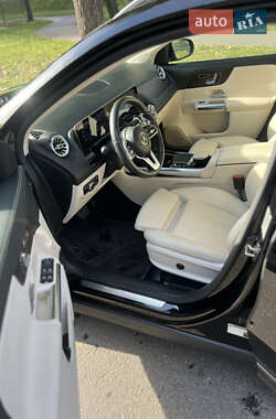 Внедорожник / Кроссовер Mercedes-Benz GLA-Class 2021 в 