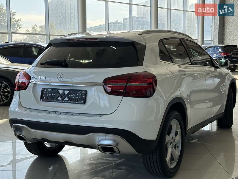 Внедорожник / Кроссовер Mercedes-Benz GLA-Class 2019 в Одессе