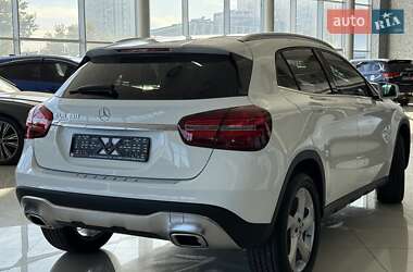 Позашляховик / Кросовер Mercedes-Benz GLA-Class 2019 в 