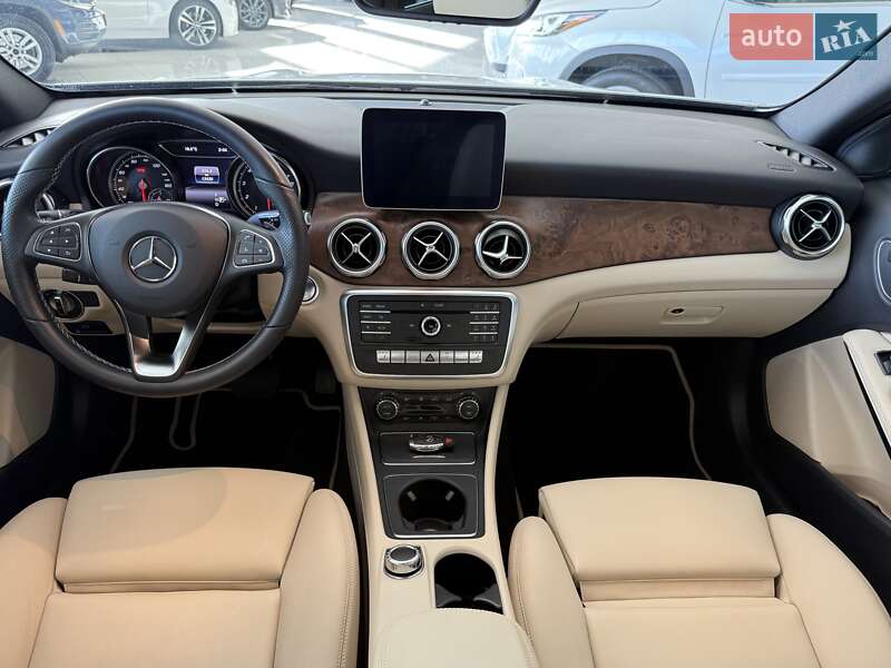 Внедорожник / Кроссовер Mercedes-Benz GLA-Class 2019 в Одессе