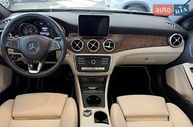 Позашляховик / Кросовер Mercedes-Benz GLA-Class 2019 в 