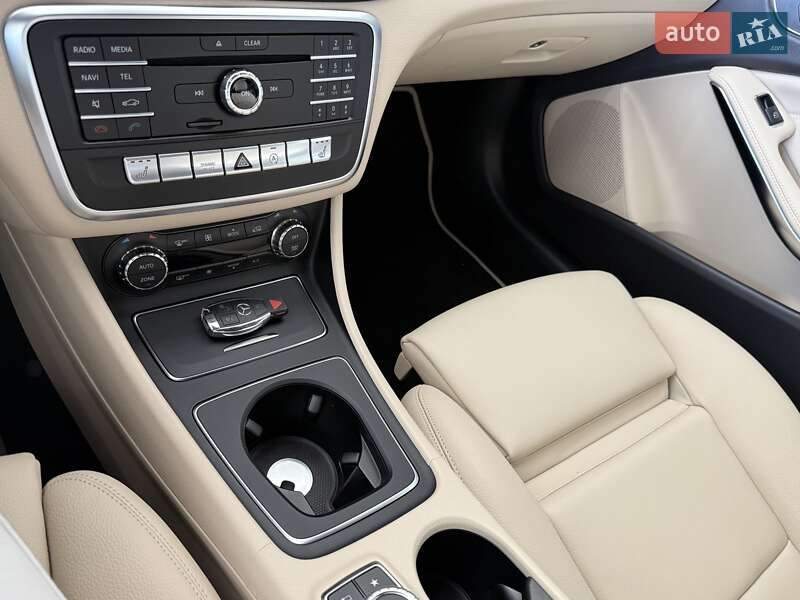 Внедорожник / Кроссовер Mercedes-Benz GLA-Class 2019 в Одессе