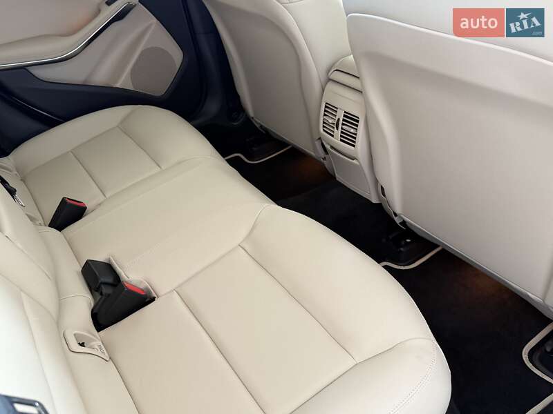 Внедорожник / Кроссовер Mercedes-Benz GLA-Class 2019 в Одессе