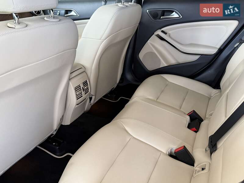 Внедорожник / Кроссовер Mercedes-Benz GLA-Class 2019 в Одессе