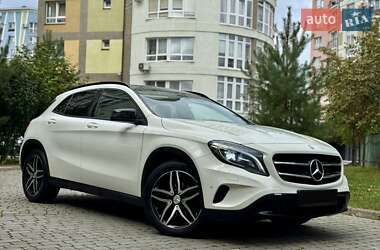Позашляховик / Кросовер Mercedes-Benz GLA-Class 2015 в 