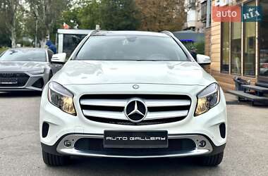 Внедорожник / Кроссовер Mercedes-Benz GLA-Class 2016 в 