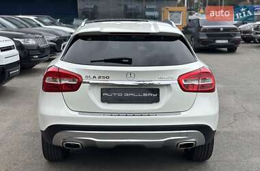 Внедорожник / Кроссовер Mercedes-Benz GLA-Class 2016 в 