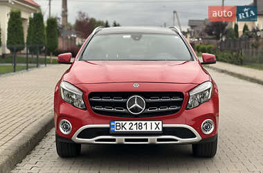 Позашляховик / Кросовер Mercedes-Benz GLA-Class 2018 в 