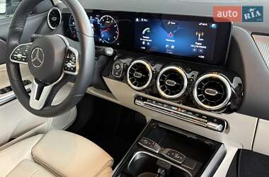 Внедорожник / Кроссовер Mercedes-Benz GLA-Class 2022 в 