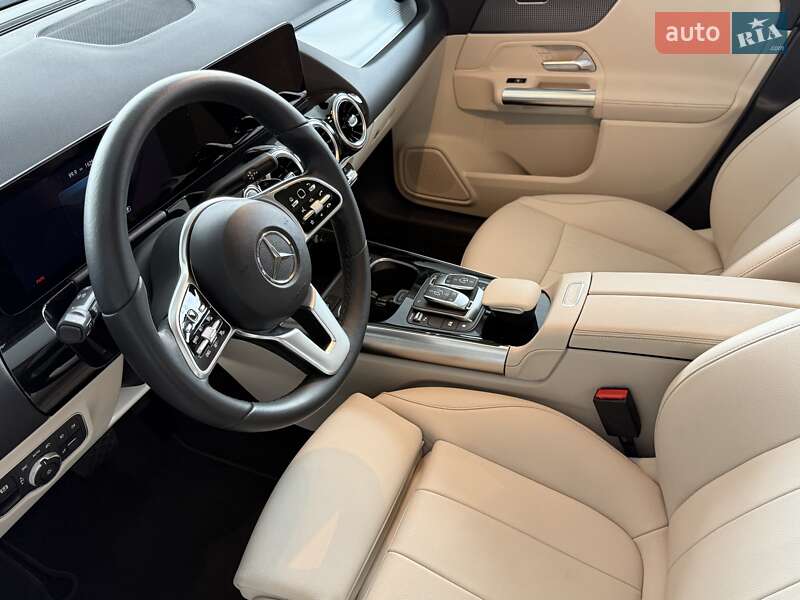 Внедорожник / Кроссовер Mercedes-Benz GLA-Class 2022 в Одессе