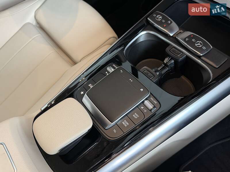 Внедорожник / Кроссовер Mercedes-Benz GLA-Class 2022 в Одессе