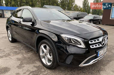 Внедорожник / Кроссовер Mercedes-Benz GLA-Class 2017 в 