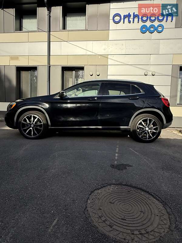 Внедорожник / Кроссовер Mercedes-Benz GLA-Class 2016 в Харькове