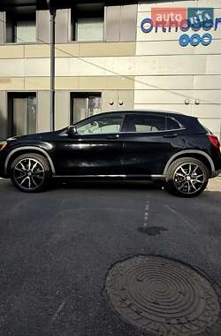 Внедорожник / Кроссовер Mercedes-Benz GLA-Class 2016 в 