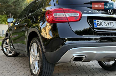 Внедорожник / Кроссовер Mercedes-Benz GLA-Class 2014 в 