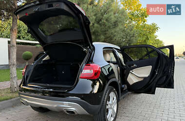 Внедорожник / Кроссовер Mercedes-Benz GLA-Class 2014 в 