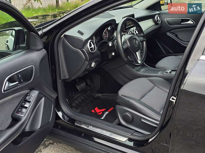 Позашляховик / Кросовер Mercedes-Benz GLA-Class 2014 в Хмельницькому