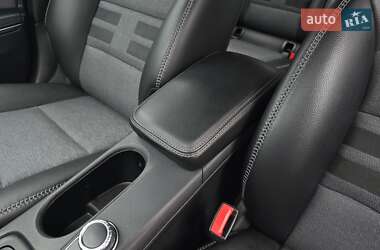 Внедорожник / Кроссовер Mercedes-Benz GLA-Class 2014 в 