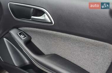 Внедорожник / Кроссовер Mercedes-Benz GLA-Class 2014 в 