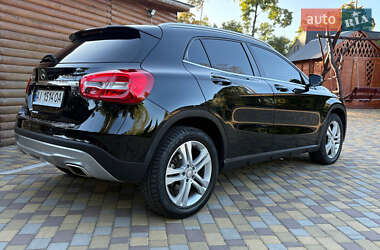 Позашляховик / Кросовер Mercedes-Benz GLA-Class 2015 в 