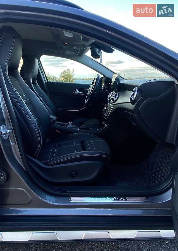 Позашляховик / Кросовер Mercedes-Benz GLA-Class 2016 в Дніпрі