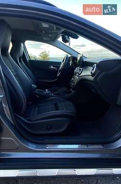 Позашляховик / Кросовер Mercedes-Benz GLA-Class 2016 в 
