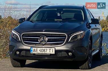 Позашляховик / Кросовер Mercedes-Benz GLA-Class 2016 в 