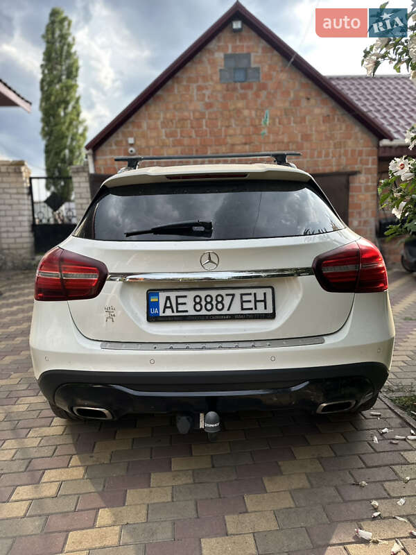 Позашляховик / Кросовер Mercedes-Benz GLA-Class 2017 в П'ятихатках