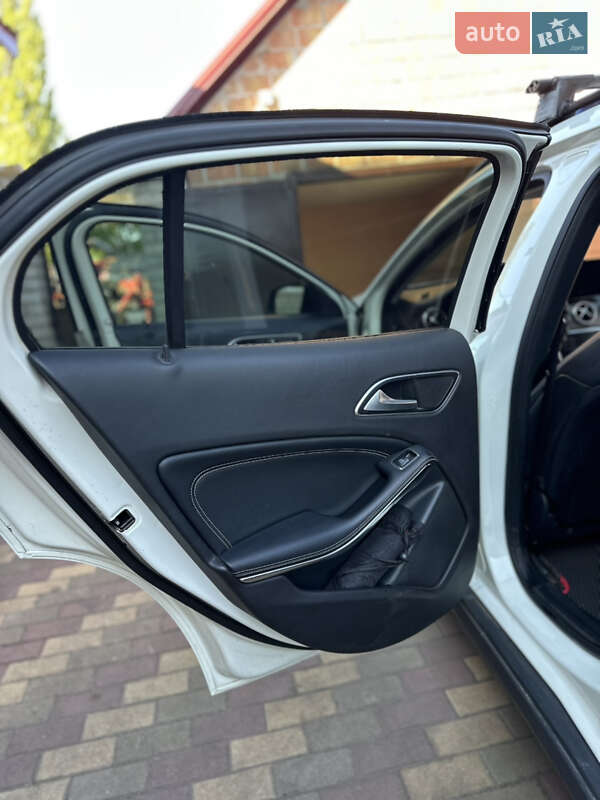 Позашляховик / Кросовер Mercedes-Benz GLA-Class 2017 в П'ятихатках