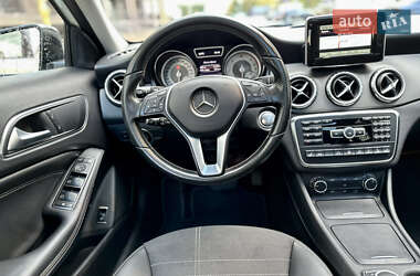 Позашляховик / Кросовер Mercedes-Benz GLA-Class 2015 в 