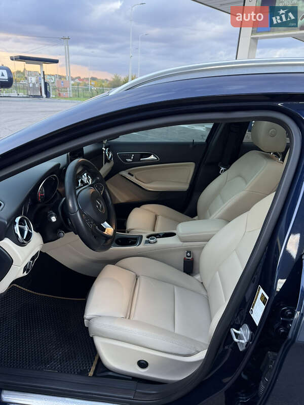 Внедорожник / Кроссовер Mercedes-Benz GLA-Class 2017 в Днепре