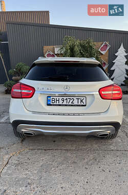 Позашляховик / Кросовер Mercedes-Benz GLA-Class 2016 в 