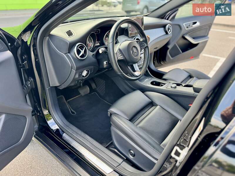 Внедорожник / Кроссовер Mercedes-Benz GLA-Class 2016 в Киеве фото 30 Внедорожник / Кроссовер Mercedes-Benz GLA-Class 2016 в Киеве