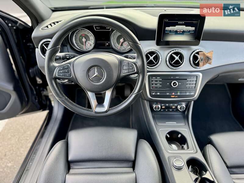 Внедорожник / Кроссовер Mercedes-Benz GLA-Class 2016 в Киеве фото 48 Внедорожник / Кроссовер Mercedes-Benz GLA-Class 2016 в Киеве