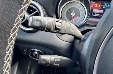 Позашляховик / Кросовер Mercedes-Benz GLA-Class 2016 в  фото 63 Позашляховик / Кросовер Mercedes-Benz GLA-Class 2016 в