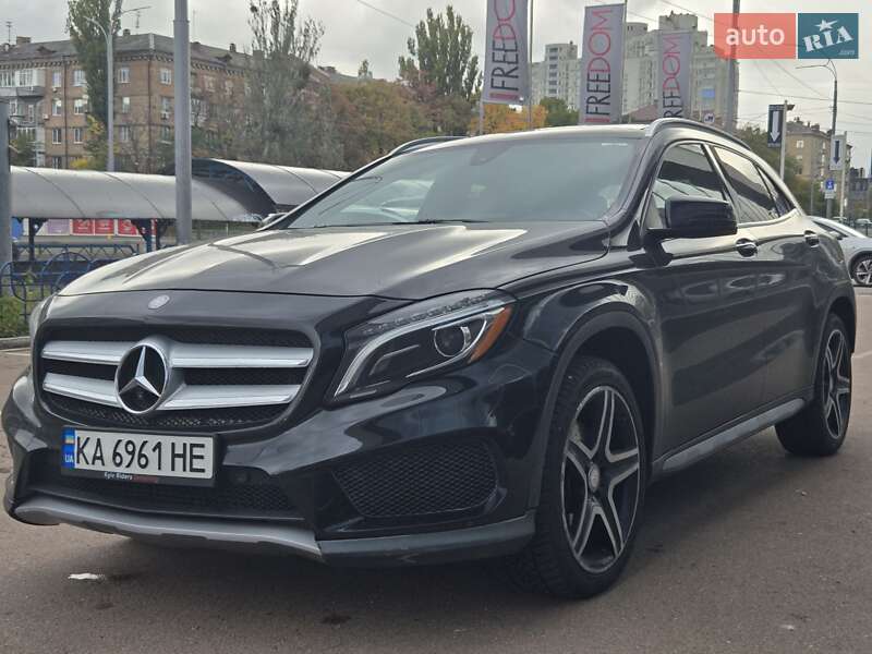 Внедорожник / Кроссовер Mercedes-Benz GLA-Class 2015 в Киеве