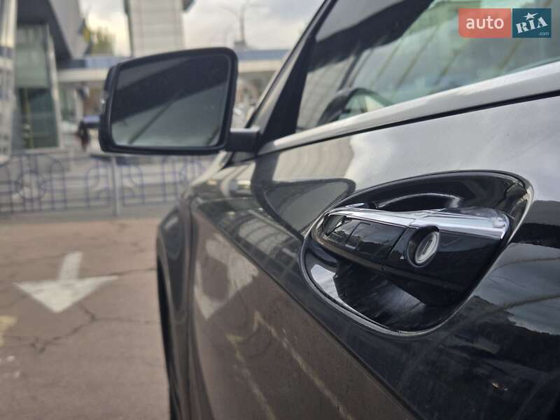 Внедорожник / Кроссовер Mercedes-Benz GLA-Class 2015 в Киеве