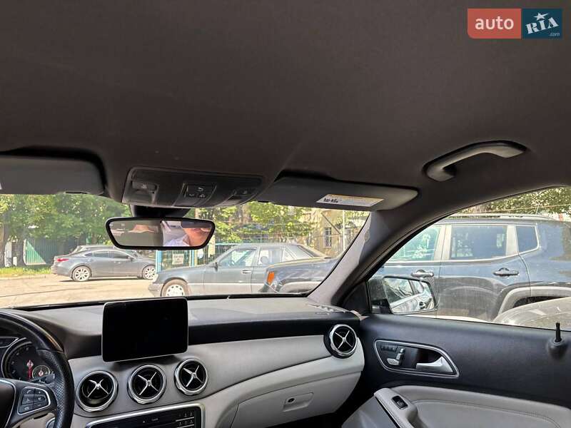 Внедорожник / Кроссовер Mercedes-Benz GLA-Class 2019 в Полтаве