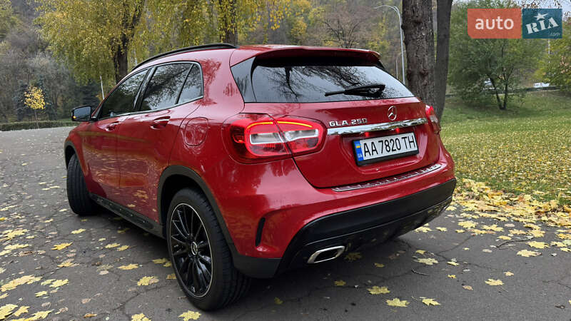 Позашляховик / Кросовер Mercedes-Benz GLA-Class 2019 в Києві