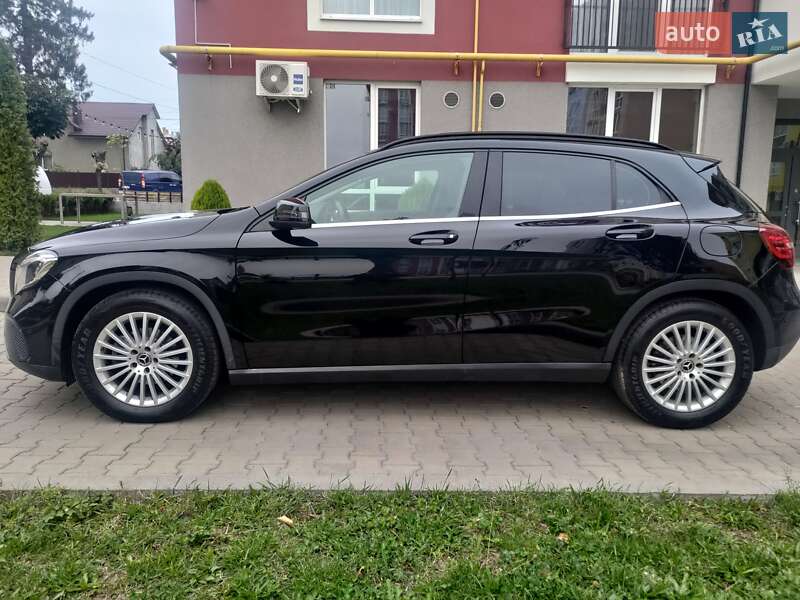 Внедорожник / Кроссовер Mercedes-Benz GLA-Class 2017 в Черновцах