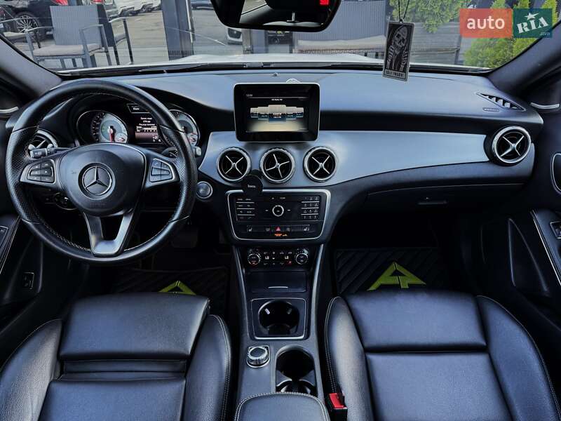 Позашляховик / Кросовер Mercedes-Benz GLA-Class 2016 в Києві