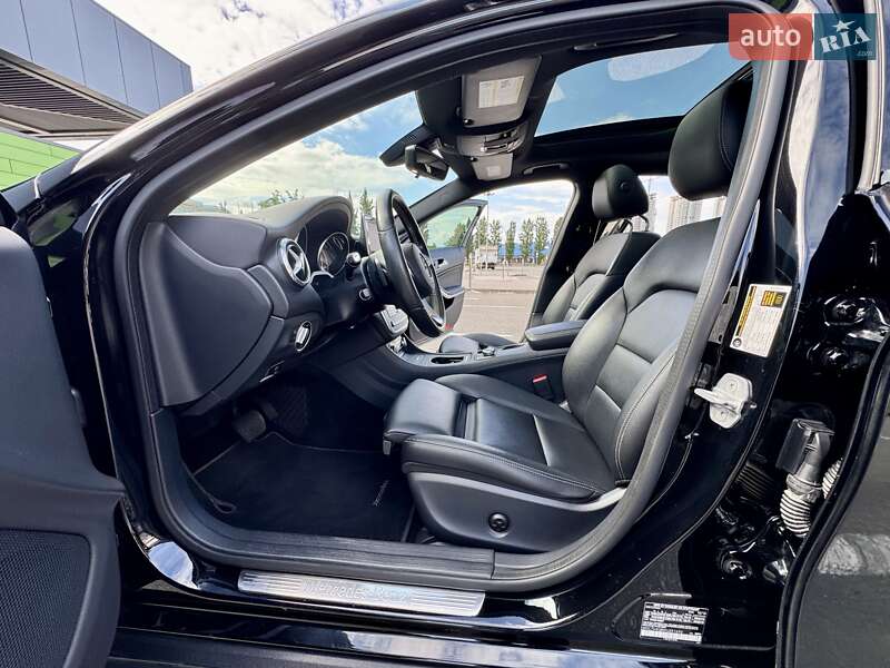 Внедорожник / Кроссовер Mercedes-Benz GLA-Class 2016 в Киеве фото 31 Внедорожник / Кроссовер Mercedes-Benz GLA-Class 2016 в Киеве