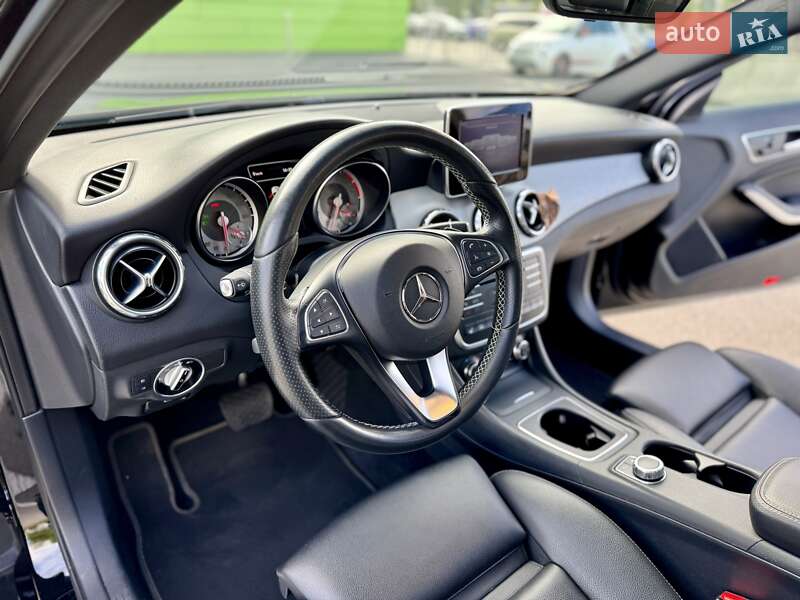 Внедорожник / Кроссовер Mercedes-Benz GLA-Class 2016 в Киеве фото 33 Внедорожник / Кроссовер Mercedes-Benz GLA-Class 2016 в Киеве