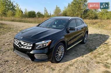 Позашляховик / Кросовер Mercedes-Benz GLA-Class 2018 в Богородчанах