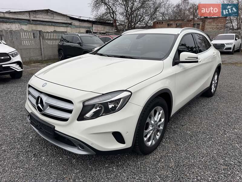 Внедорожник / Кроссовер Mercedes-Benz GLA-Class 2016 в Тернополе