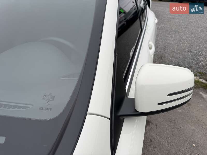 Внедорожник / Кроссовер Mercedes-Benz GLA-Class 2016 в Тернополе