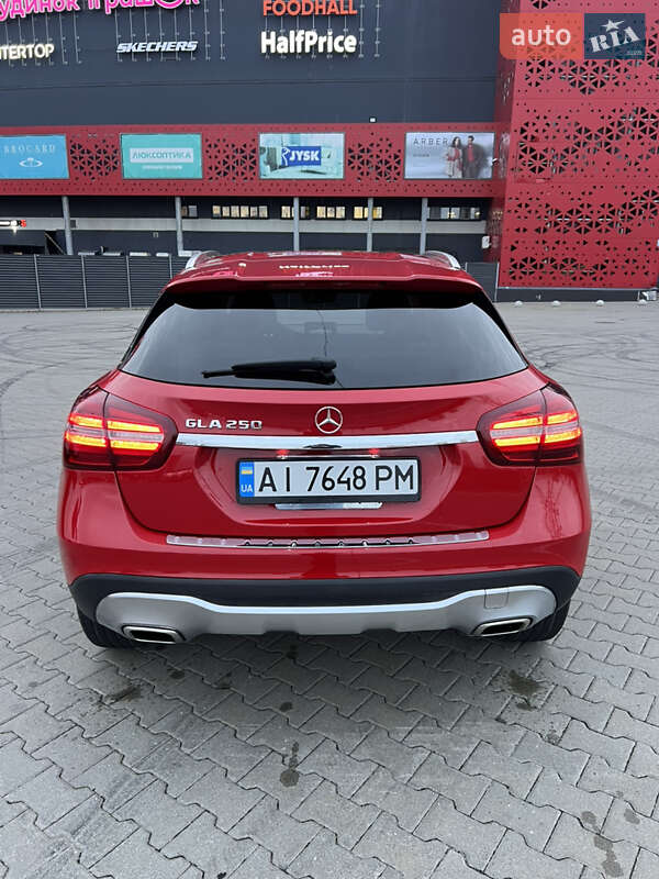 Позашляховик / Кросовер Mercedes-Benz GLA-Class 2019 в Києві фото 13 Позашляховик / Кросовер Mercedes-Benz GLA-Class 2019 в Києві